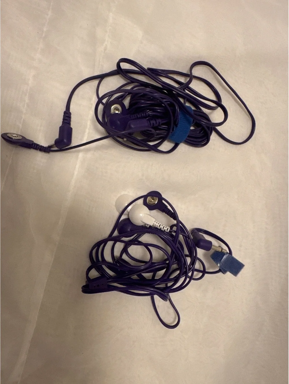 NinetinGel TENS/EMS Pain Relief Master with Electrodes and C